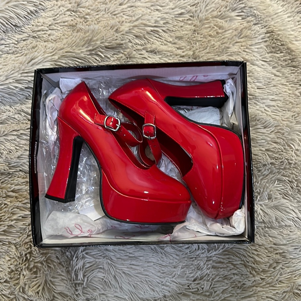 Red Platform Pumps